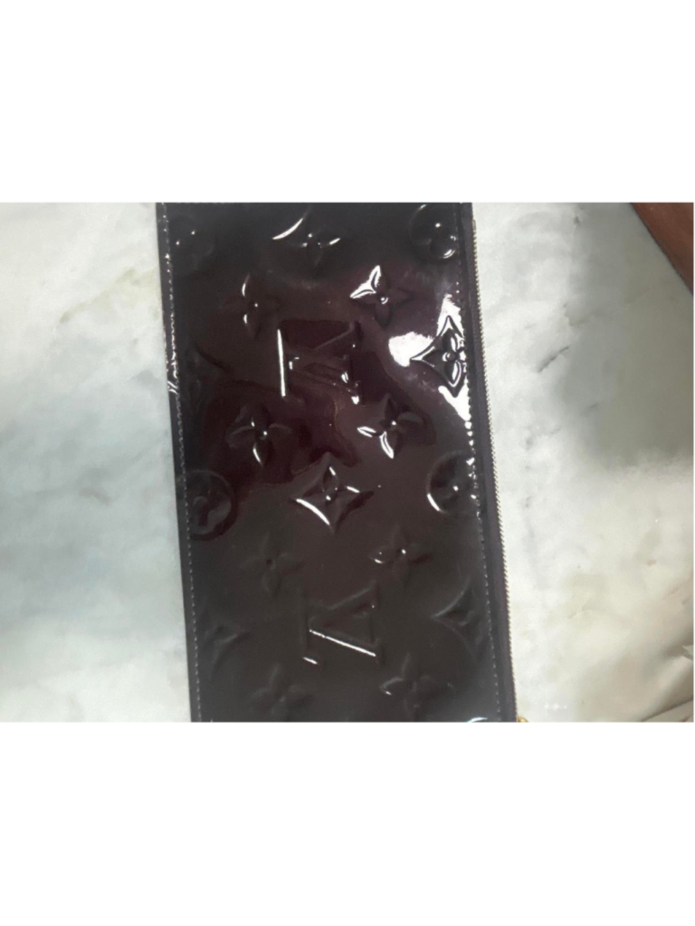 Preowned Burgundy Vernis Louis Vuitton wallet insert with repeating monogram pat